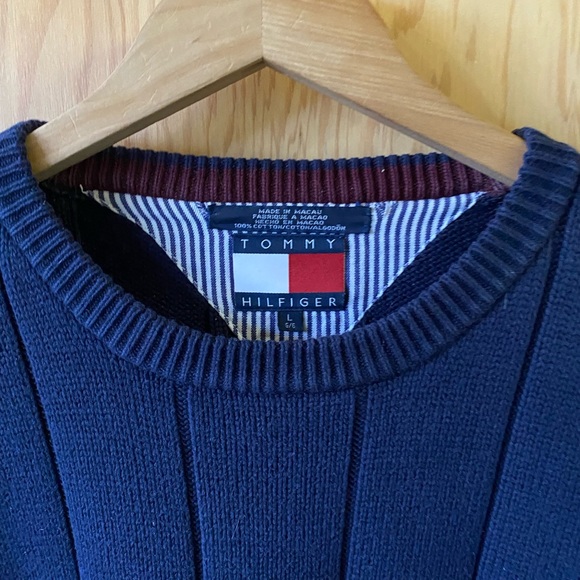 Vintage TOMMY Hilfiger Cotton Sweater - Picture 4 of 4